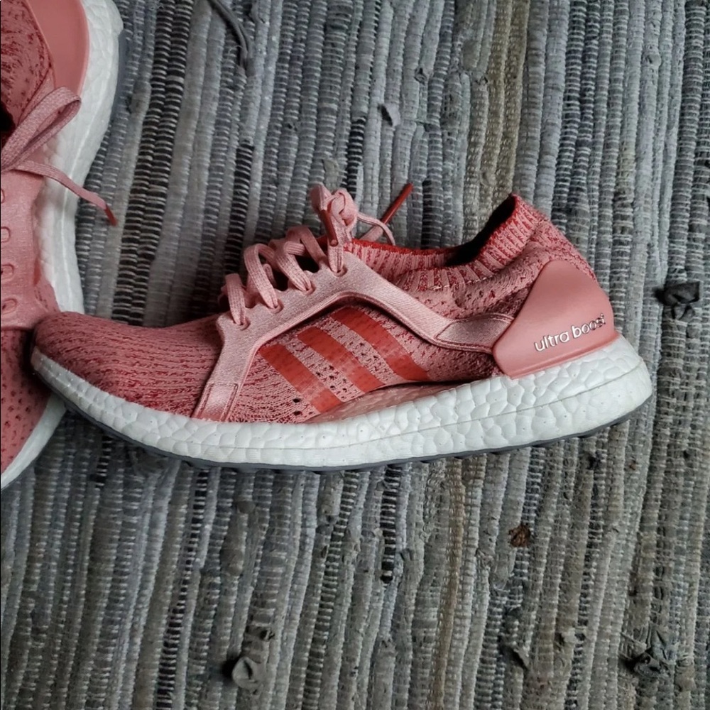 Adidas Ultra Boost Size 7.5